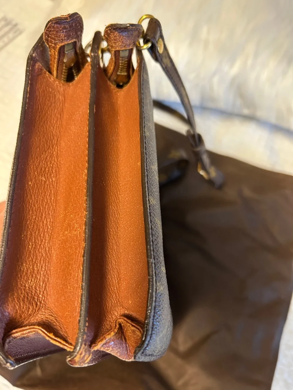 Louis Vuitton Monogram Canvas Brown & Gold Crossbody Bag - Picture 11 of 11